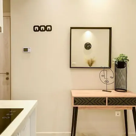 Danae Luxurious #tifhelexpo Apartment *