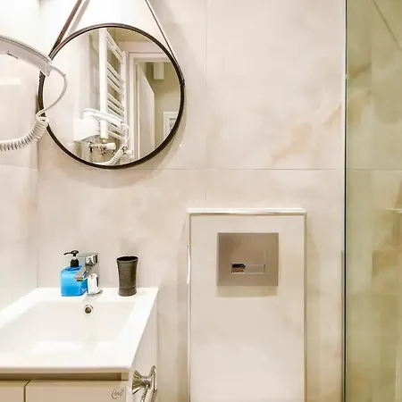 Danae Luxurious #tifhelexpo *